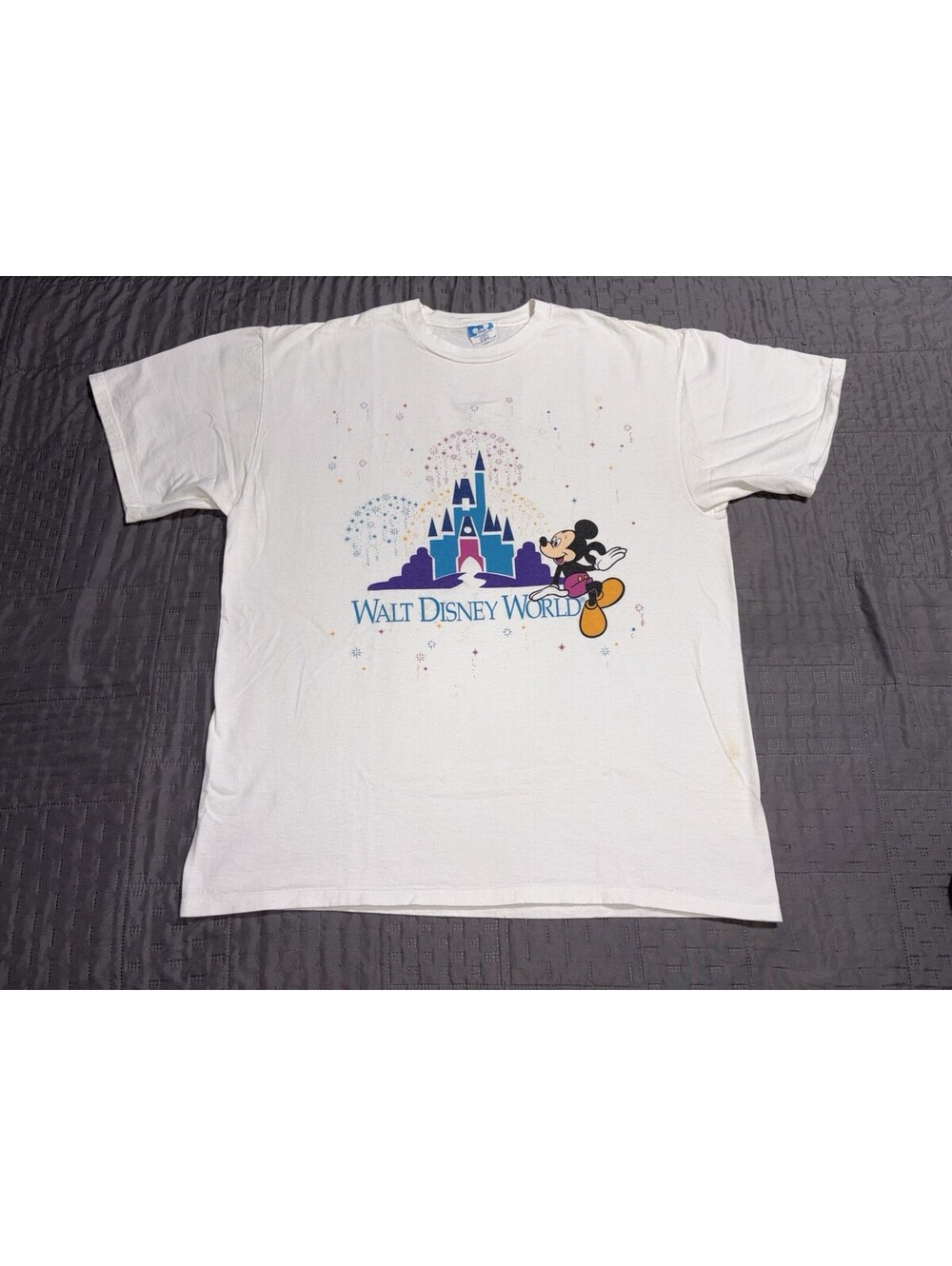 Vintage 90s Walt Disney World Mickey Mouse Castle T Shirt Mens XL White Made USA